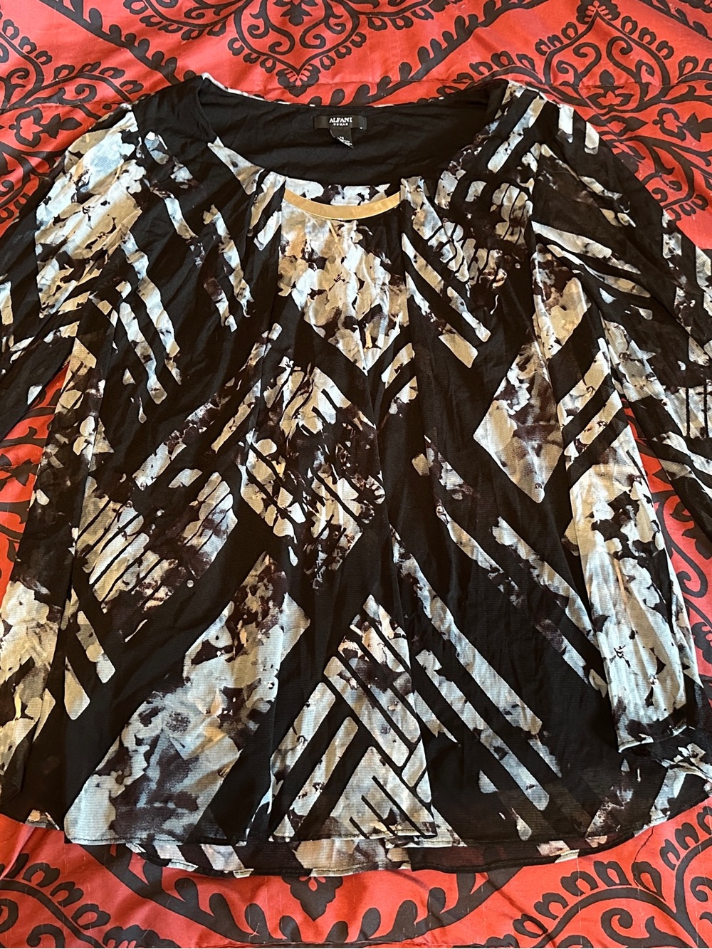 Alfani Black and Light Blue Abstract Striped Long Sleeve Top